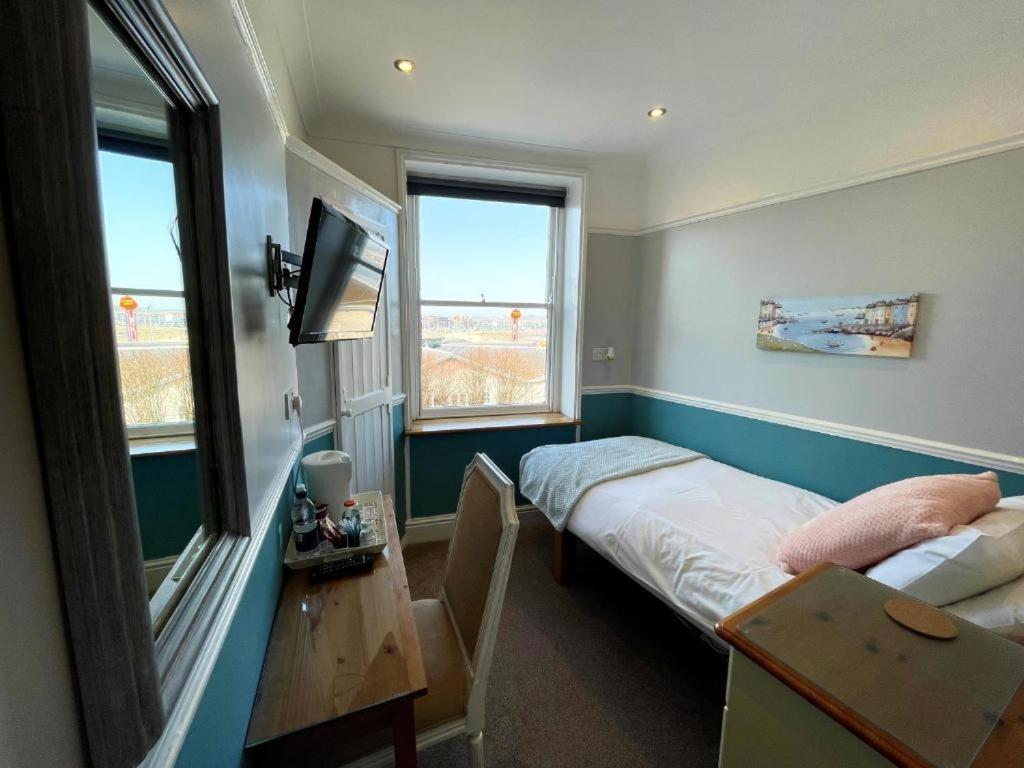 Bayliss Hall Guesthouse Weymouth Dış mekan fotoğraf